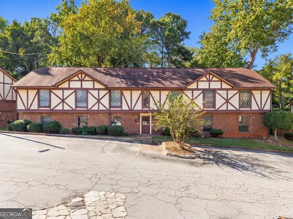 3188 Abbeywood Dr, Decatur, GA 30034