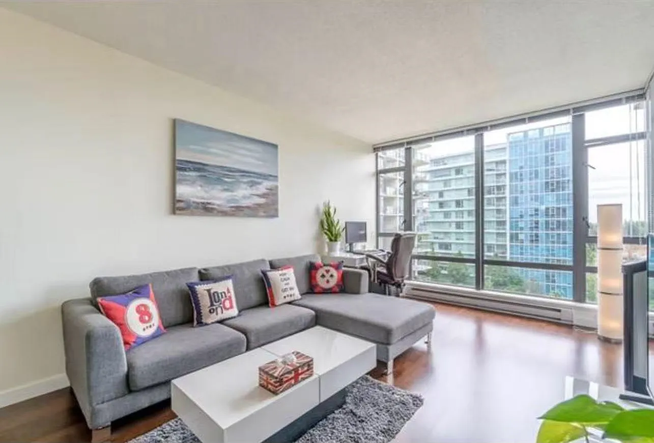 1 bed, 587 sqft, $2,200 — Photo 2