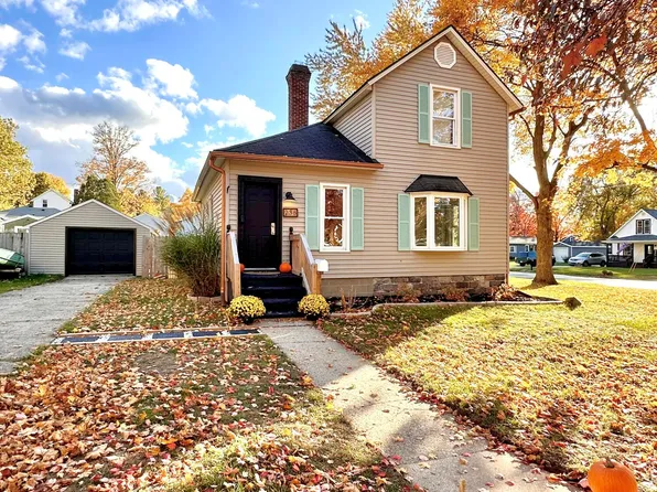 238 W Clinton St, Hastings, MI 49058