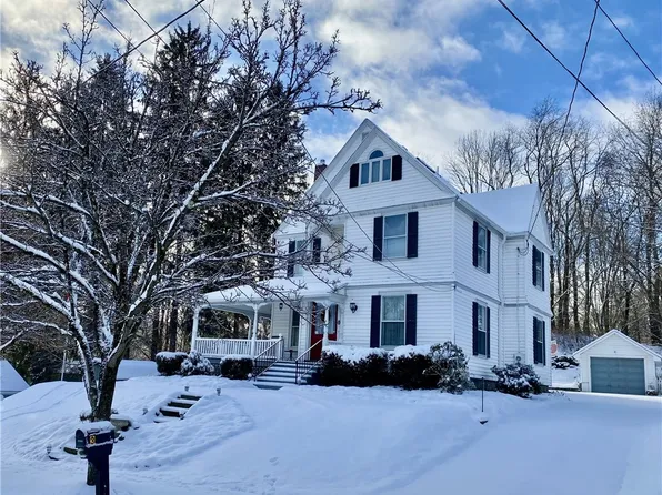 3 Chenango St, Oxford, NY 13830