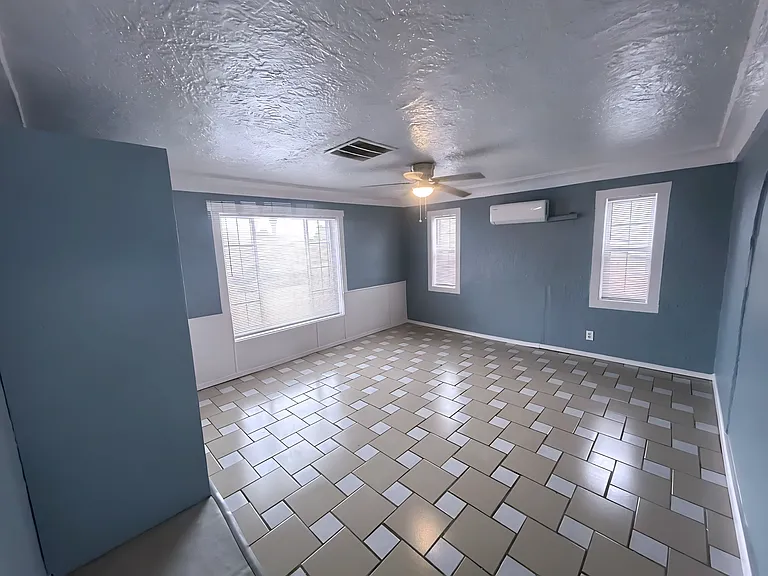 71 N Boone St #1 — Photo 15