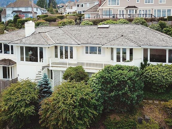 3rd image of 17659 SE 45th Pl
