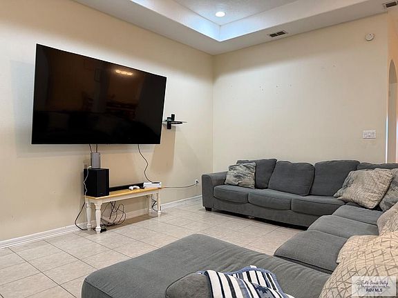 5th image of 21626 Tamm Ln