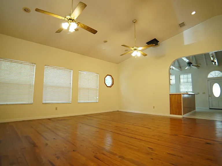 3615 SE 33rd Way — Photo 14