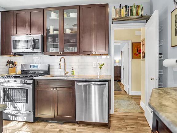 3rd image of 3215 Netherland Ave APT 6D