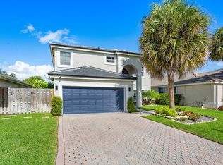 7162 Lake Island Dr, Lake Worth, FL 33467