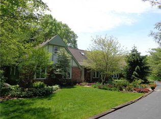 9912 Carefree Dr, Indianapolis, IN 46256