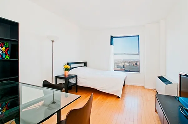 Rented by New York Residence | media 25