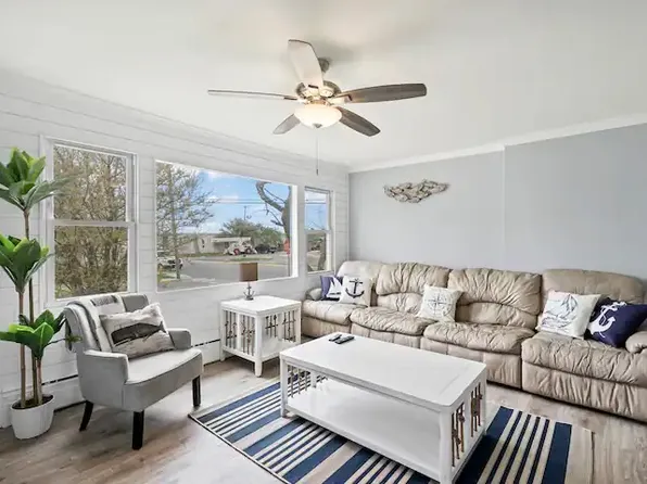 218 Channel Dr, Point Pleasant Beach, NJ 08742