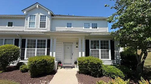 1028 Grace Hill Dr Photo 1