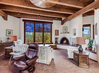 150 Estrada Redonda, Santa Fe, NM 87506