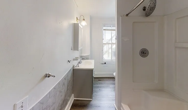 610 Lawrence St #2 — Photo 11