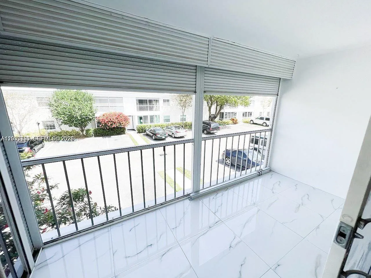 Bay Colony Club Condo — Photo 2