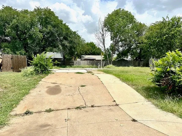 6016 Croftway Ct, Fort Worth, TX 76131