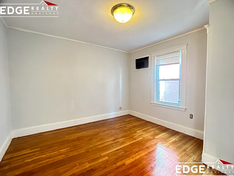 82 Beechcroft St #1 — Photo 7