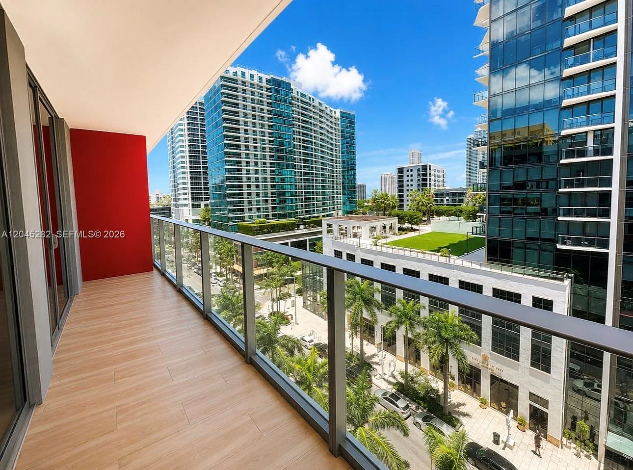 1 bed, 1.0 bath, 598 sqft, $4,100 — Photo 1