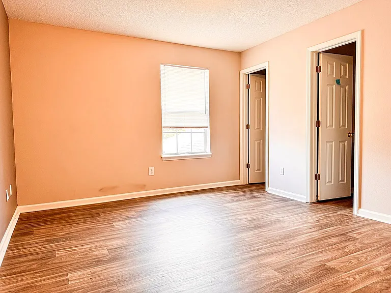518 Scrub Jay Dr — Photo 6
