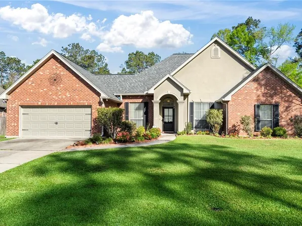 301 Clover Meadow Dr, Covington, LA 70433