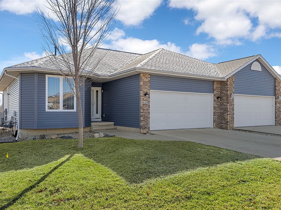1st image of 629 Winterberry Pl NE