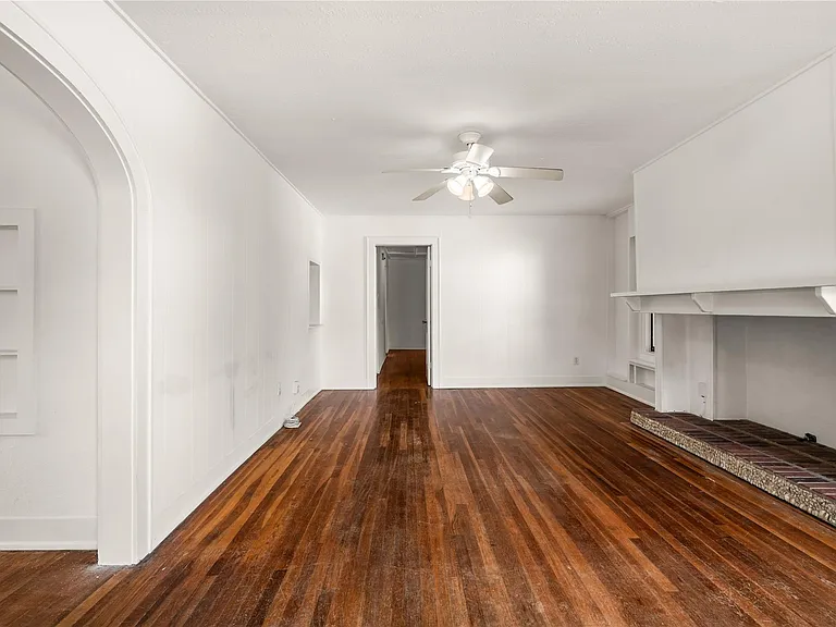 2202 W Main St — Photo 2