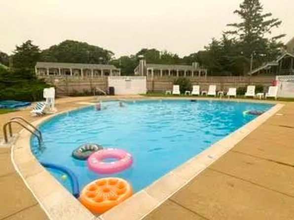 21 Island Inn Rd #35G, Oak Bluffs, MA 02557