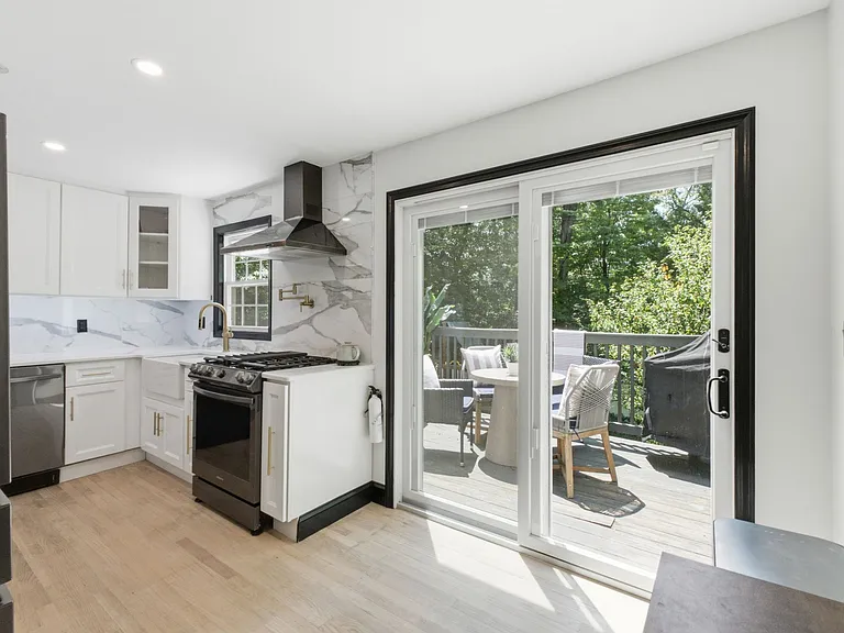 10 Hilsinger Rd — Photo 8