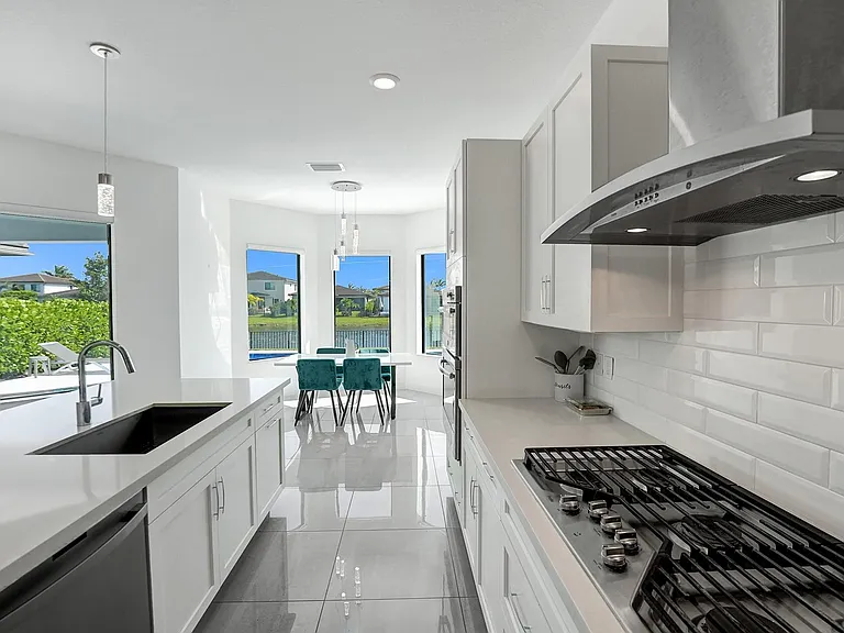 10850 Oceano Way — Photo 32