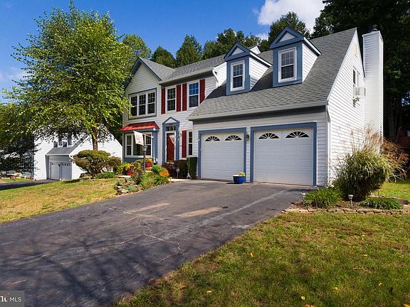 2nd image of 15069 Greenmount Dr