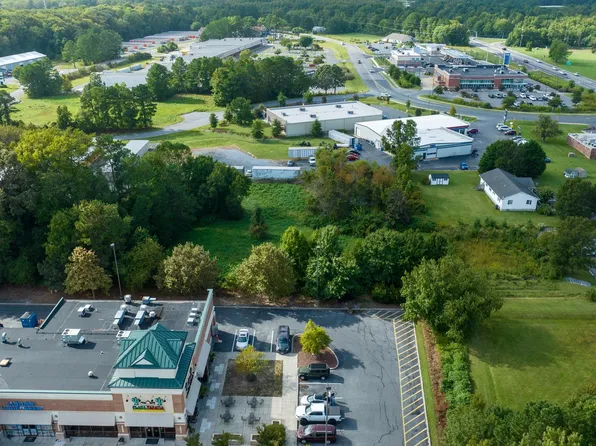 11049 Racetrack Rd #C, Berlin, MD 21811