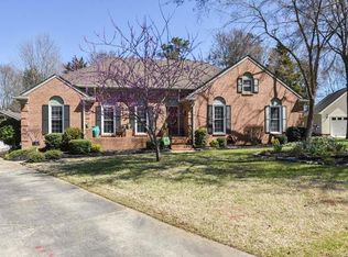 9207 Hemingford Ct, Charlotte, NC 28277