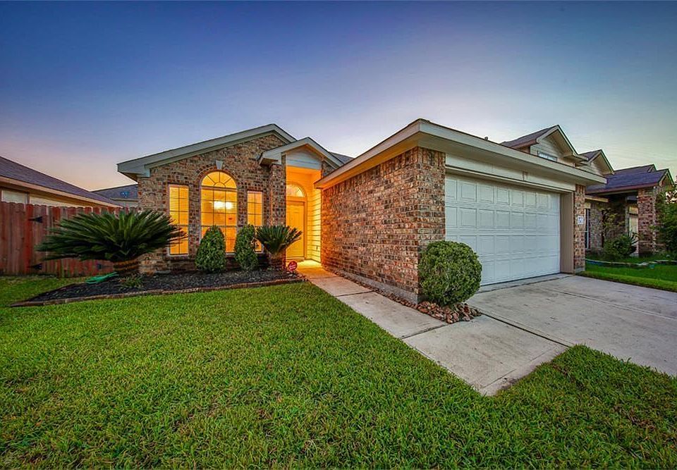 1st image of 2734 Trementina Dr