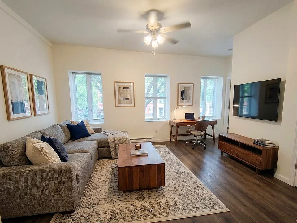 717 Main St #1