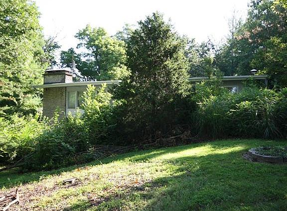 2nd image of 520 Taylor Young Dr