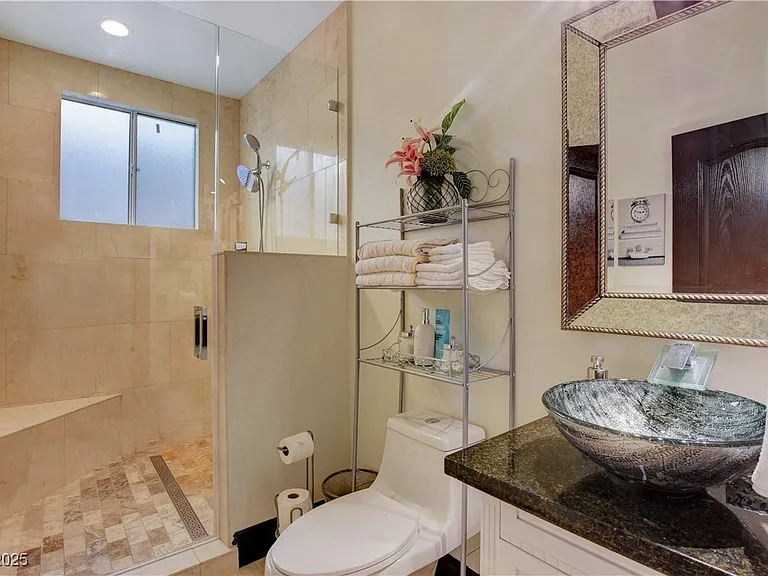 3541 Winter Wren St — Photo 32