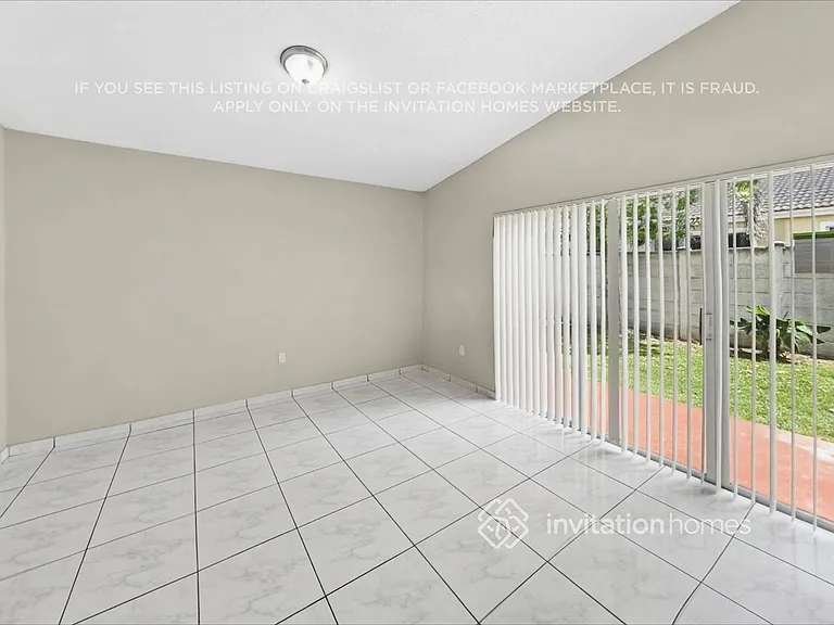 14936 SW 39th St — Photo 8