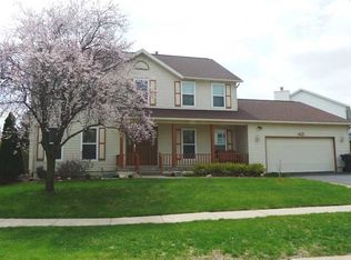 418 Stoney Creek Rd NW, Cedar Rapids, IA 52405