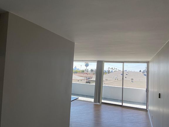 5th image of 1830 N Kingsley Dr #206