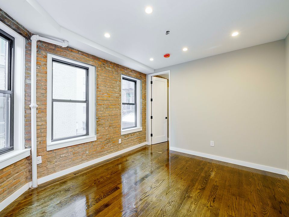 1st image of 208 W 20th St #2E
