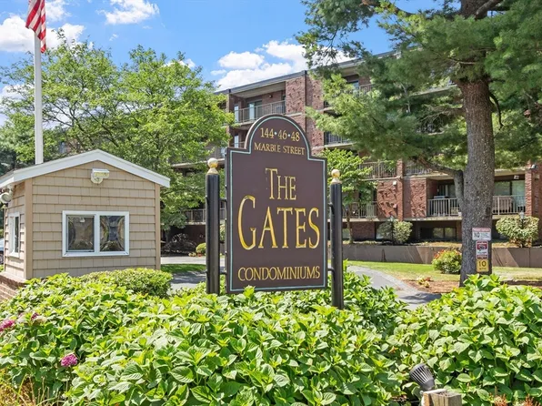 144 Marble St #208C, Stoneham, MA 02180