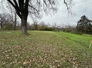 1145 Betterton Cir, Dallas, TX 75203