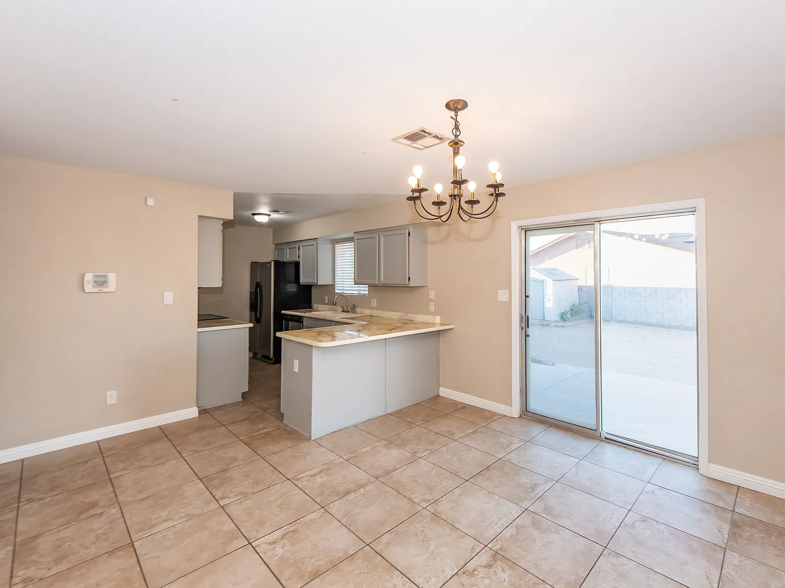 4 Bed 2 Bath Rental in Yuma, AZ! — Photo 3