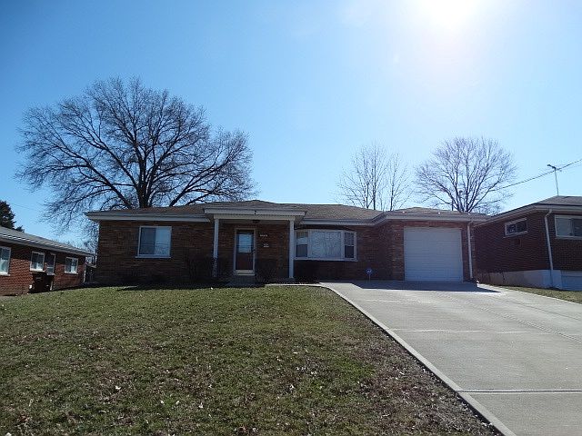 1st image of 7 Saint Jude Cir
