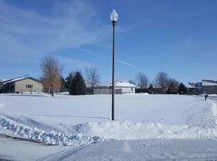 Blk 3 Hunter Hls #1, Milford, IA 51351