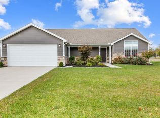 204 S McMinn Rd, Centerville, IN 47330