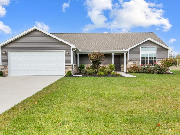 204 S McMinn Rd, Centerville, IN 47330