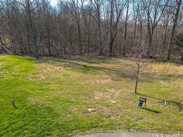 2116 Selc Ct Unit 19, Bloomington, IN 47403