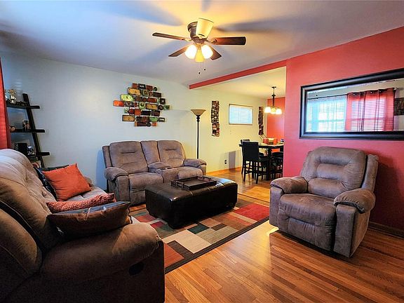 3rd image of 1090 Ramport Dr