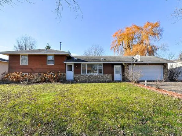 2457 Gunflint Trl N, Brooklyn Park, MN 55444