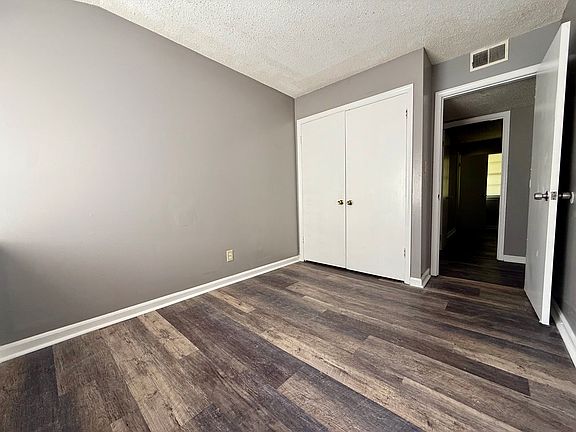 4th image of 5839 Wares Ferry Rd