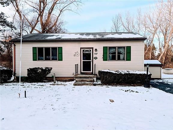 2nd image of 727 East Ave